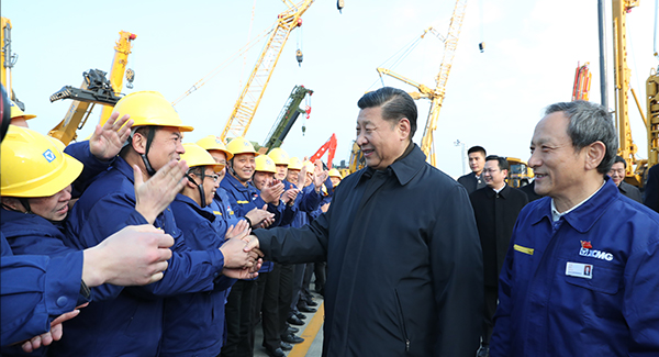 中共中央总书记、国家主席、中央军委主席习近平亲临j9九游会老哥俱乐部交流区集团考察调研