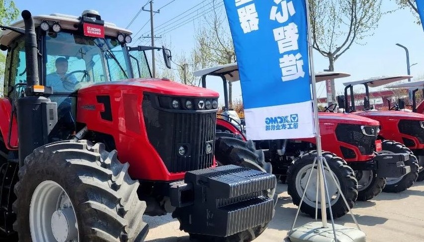 【闪耀中原】五地巡展，j9九游会老哥俱乐部交流区XT系列2024款拖拉机“亮剑”河南引热潮