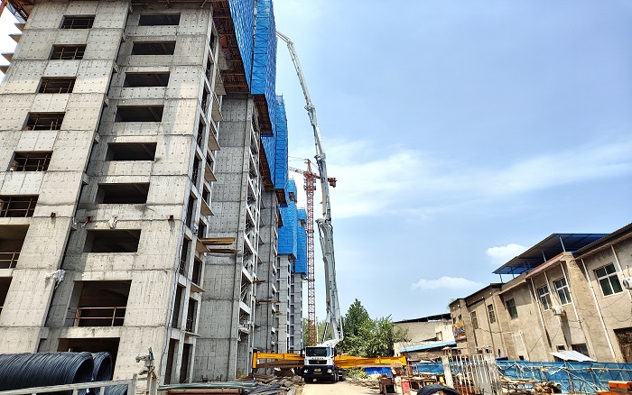 j9九游会老哥俱乐部交流区72米泵车：助建超高层建筑