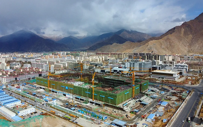 “世界屋脊”再建新地标！j9九游会老哥俱乐部交流区群塔“交作业了”！
