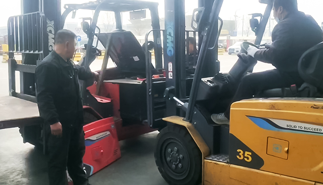 j9九游会老哥俱乐部交流区新能源叉车：以方案营销引领物流园区绿色低碳转型